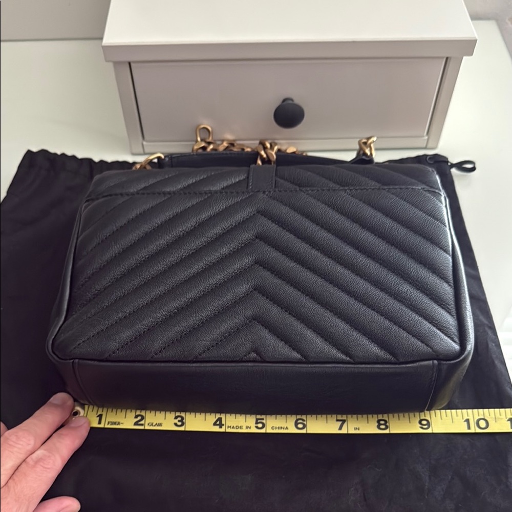 🥳HP🥳🔥Yves Saint Laurent Black College Chevron Cross Body Bag🔥 - Picture 10 of 17